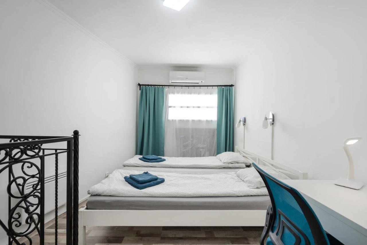 Bpr Simply Azure Apartment Budapest Exteriör bild