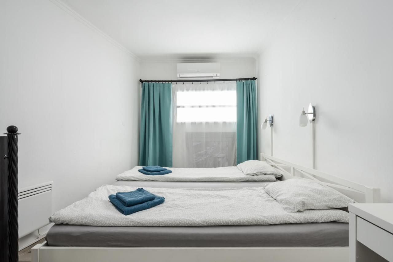 Bpr Simply Azure Apartment Budapest Exteriör bild