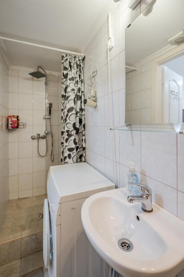 Bpr Simply Azure Apartment Budapest Exteriör bild