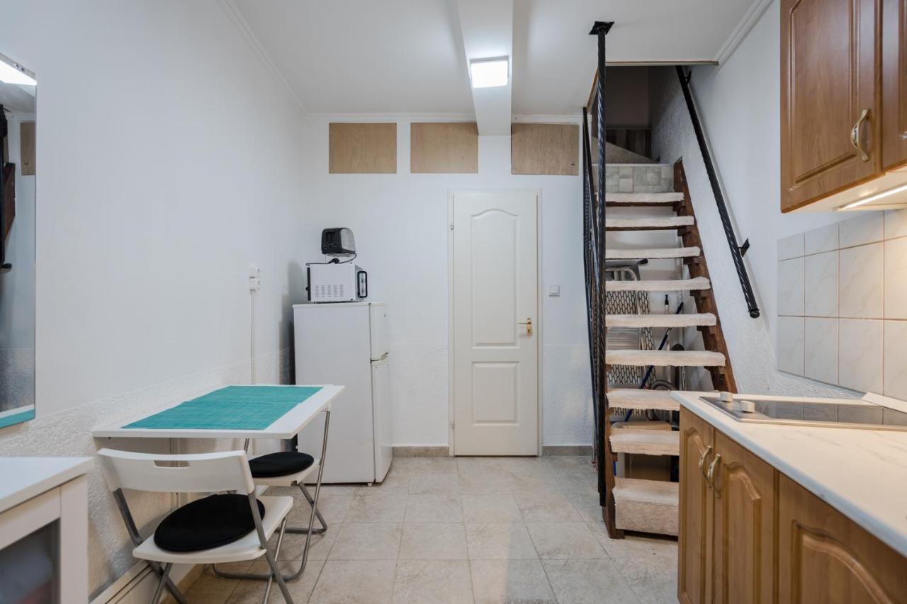 Bpr Simply Azure Apartment Budapest Exteriör bild